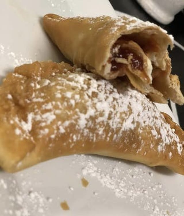 Empanadillas Guava.