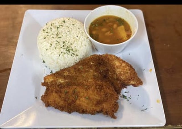 Pollo Empanado.