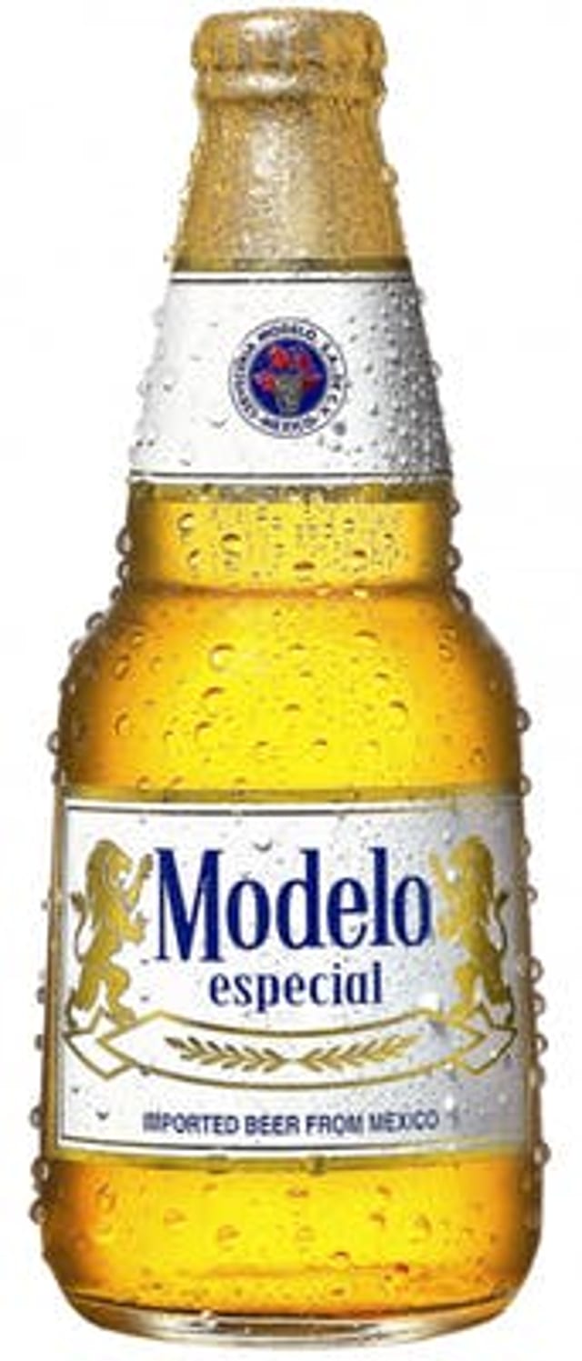 Cerveza Modelo.