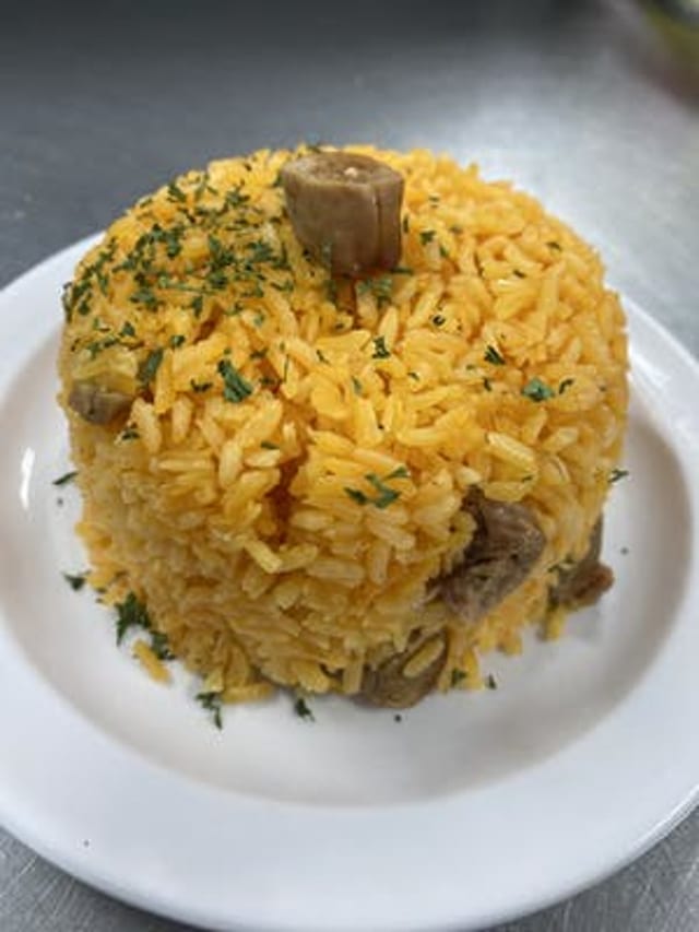 Arroz Con Salchicha.